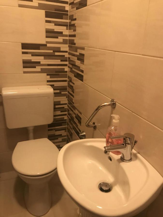 City Center Apartments Heviz Ngoại thất bức ảnh