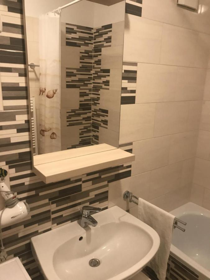 City Center Apartments Heviz Ngoại thất bức ảnh