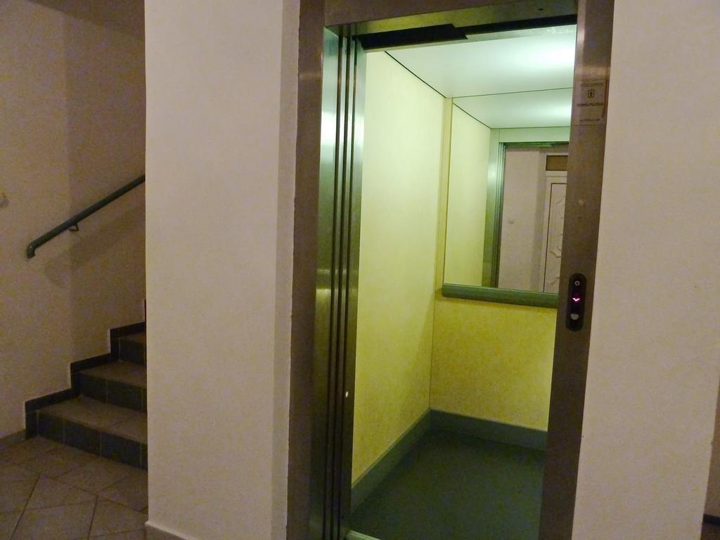 City Center Apartments Heviz Phòng bức ảnh
