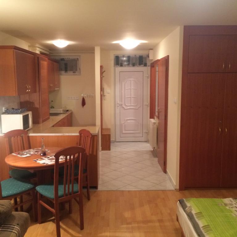 City Center Apartments Heviz Ngoại thất bức ảnh