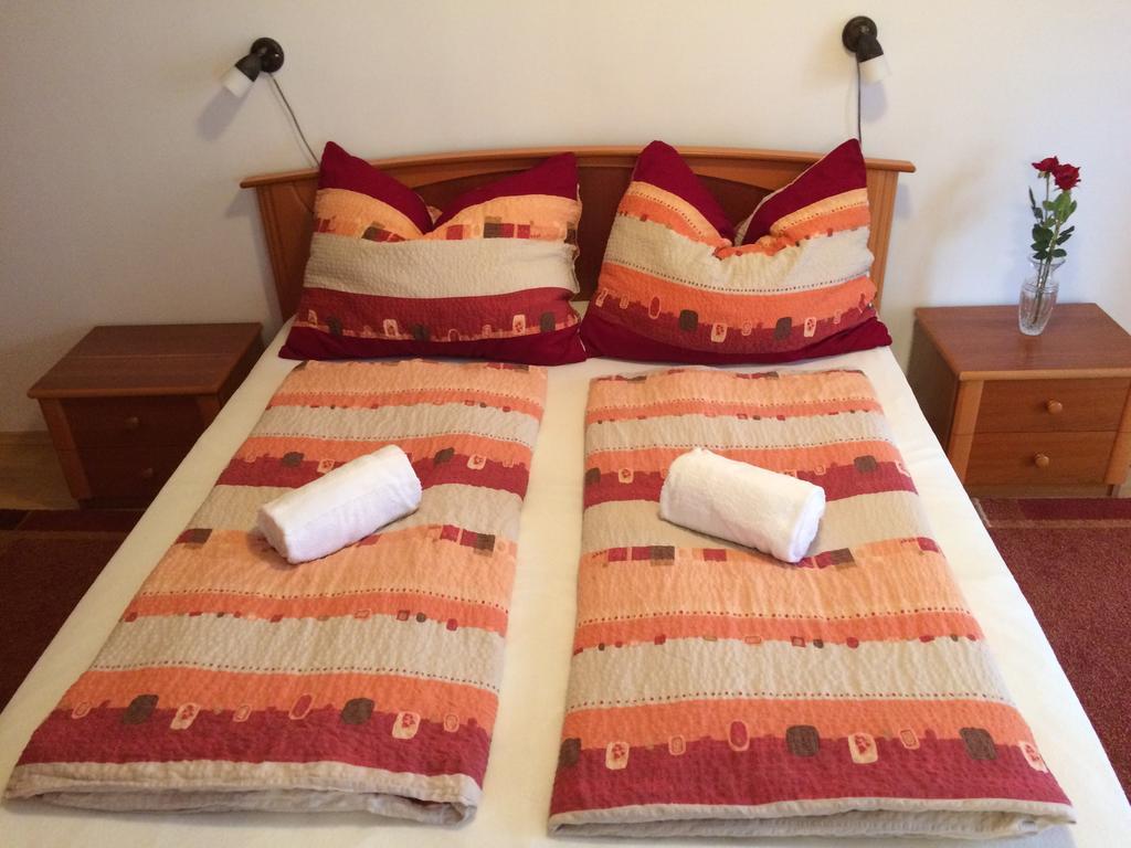 City Center Apartments Heviz Ngoại thất bức ảnh
